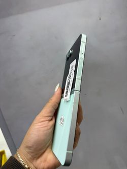 SAMSUNG GALAXY Z FLIP 6 256G UNLOCKED