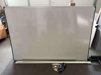 Wall Mounted Magnetic Whiteboard