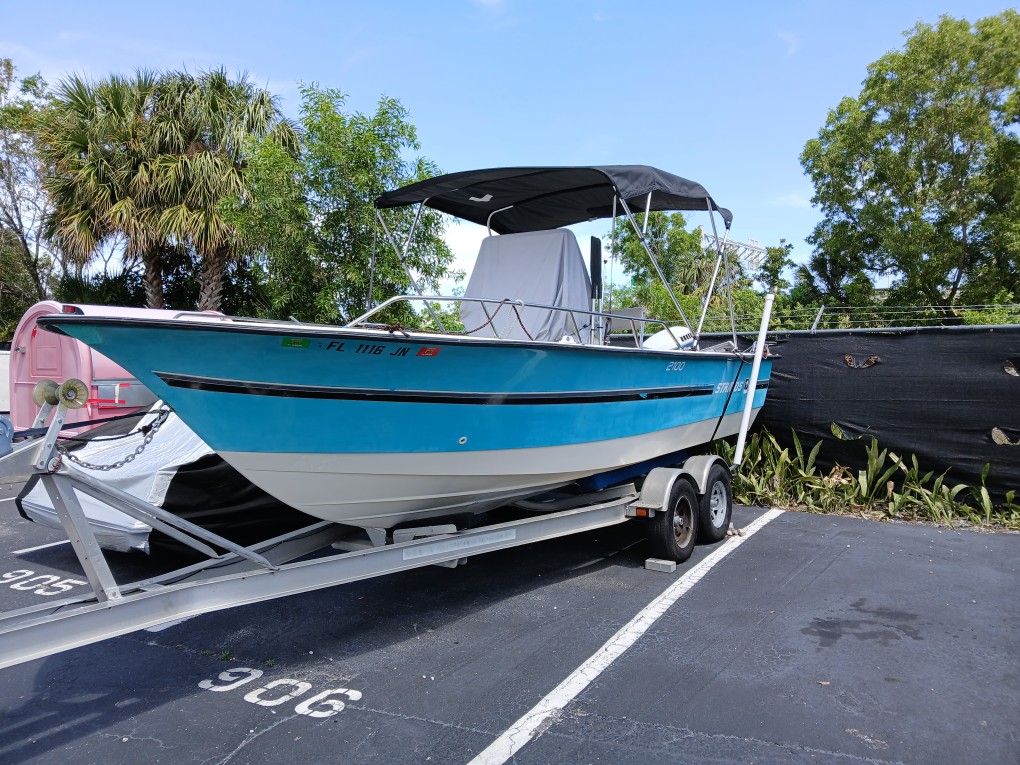 21 Ft Open Fish Center Console