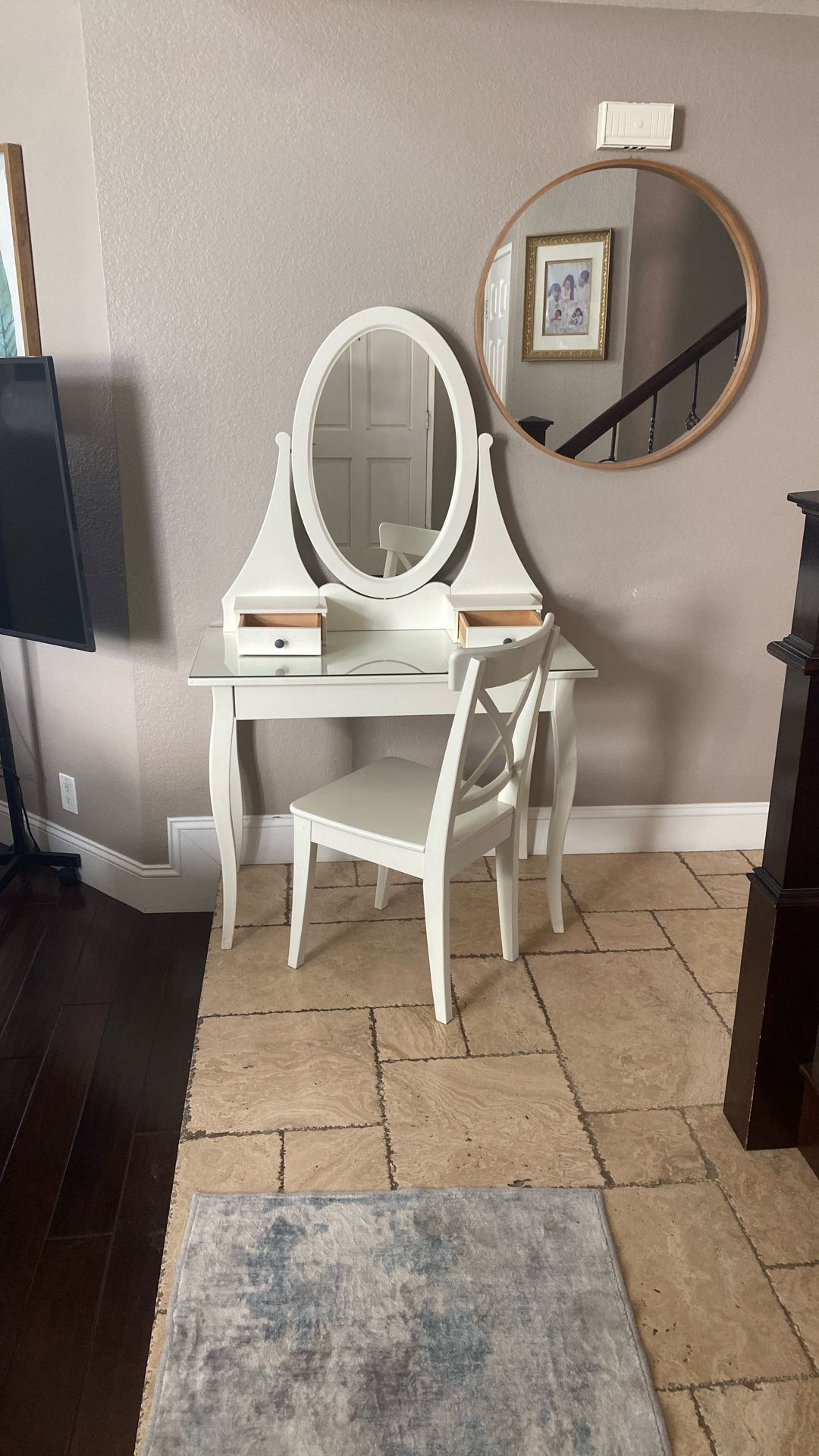 Hemnes Dressing Table With Mirror And Chair