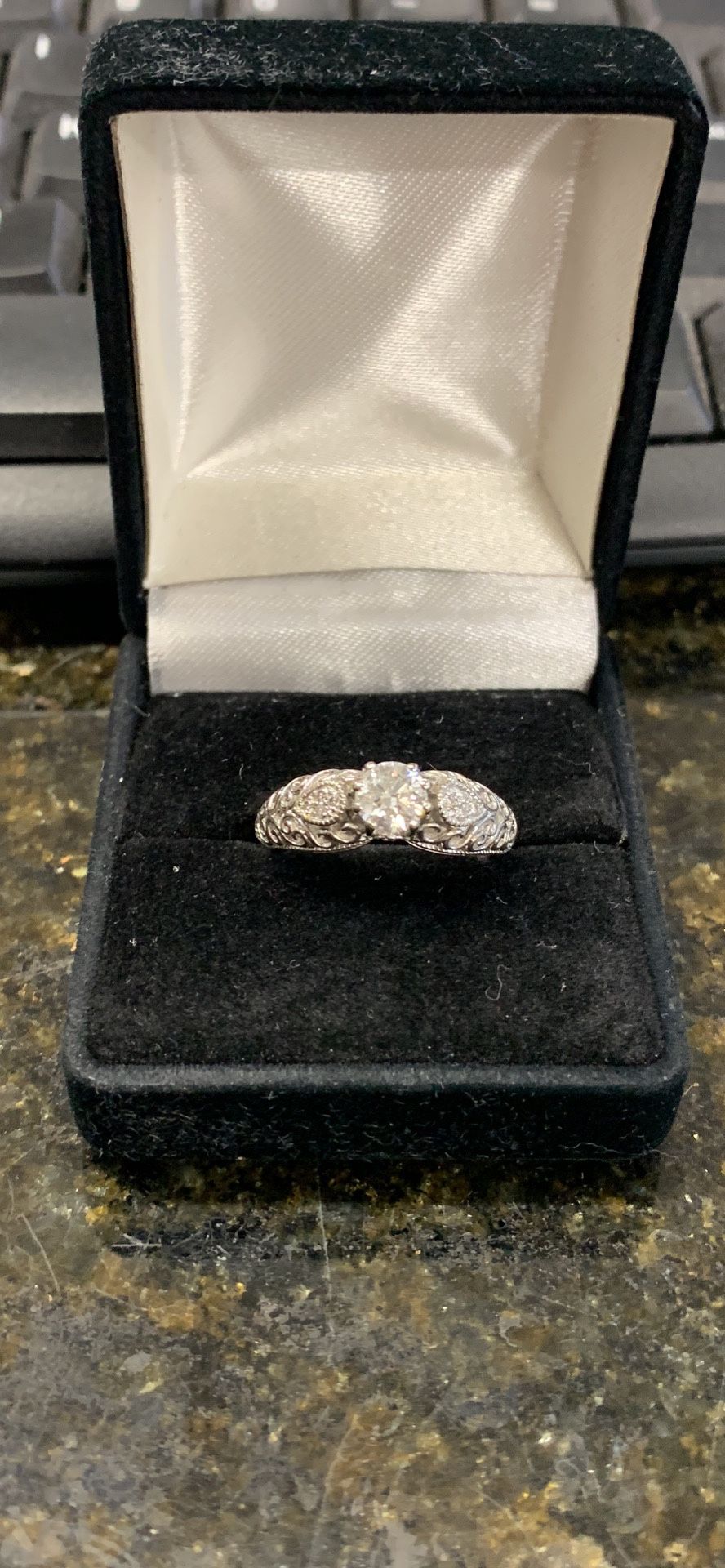 14kt White Gold With Diamond Ring