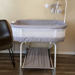 Simmons Baby Bassinet