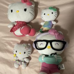Hello Kitty Plush Sets