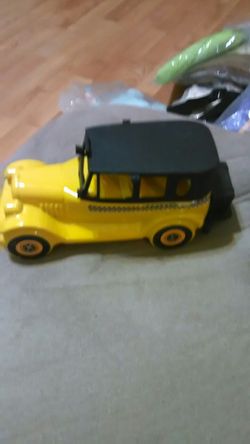 Vintage Avon 1926 Checker Cab Wild Country aftershave inbox 5 fluid ounces