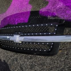 SILVERADO GRILL w/Mesh Insert😃👍BRAND NEW! Fits 99-2006 Silverado 💯