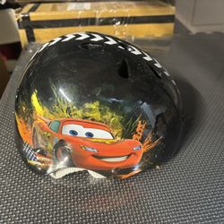 Used Cars lightning Mc Queen Kids bike helmet Ages 3-5yrs Old. 
