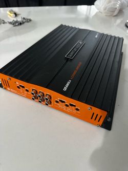 Quantum 3200 watt amplifier