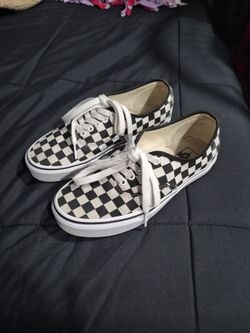 Vans women's 8.5 Men's 7.0
