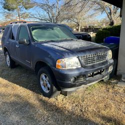 2004 Ford Explorer