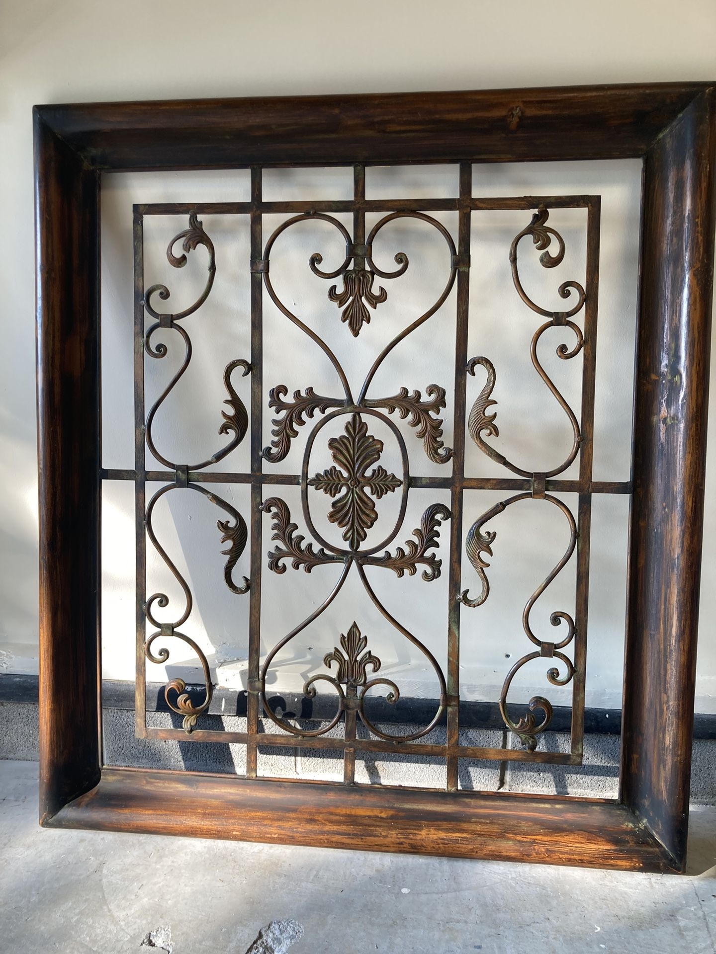 Decorative Metal Wall Hanging with Intricate Design