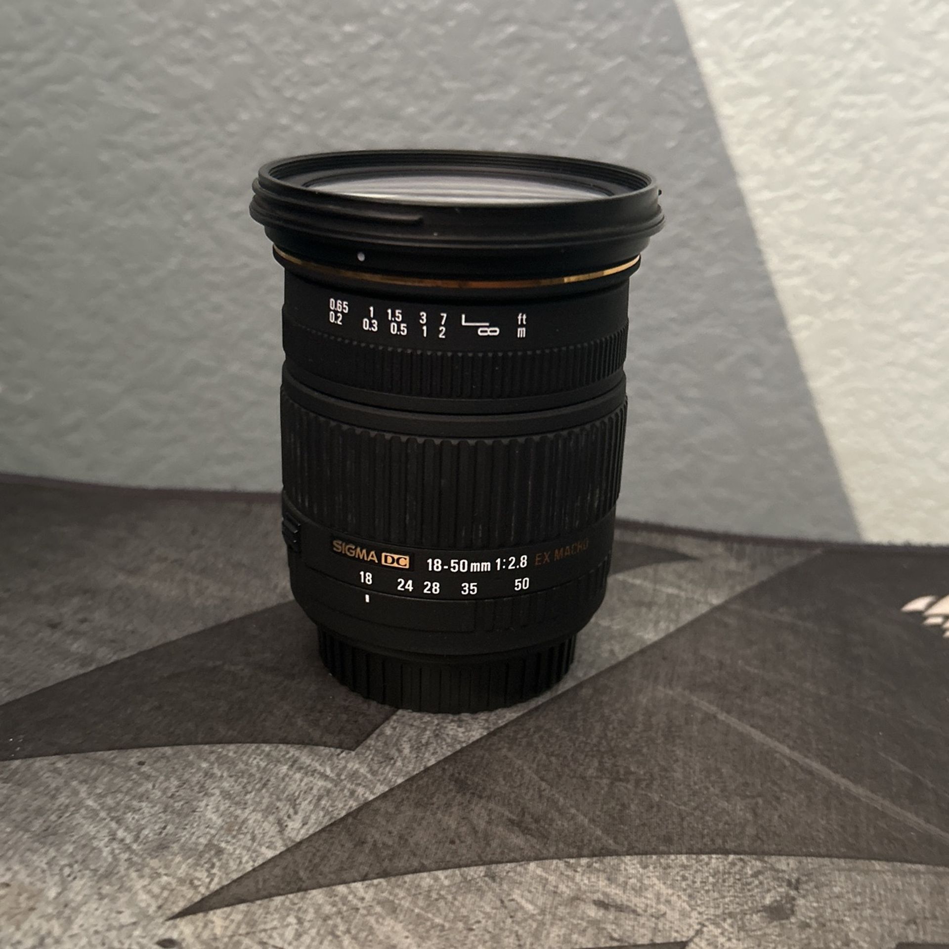 Sigma 18 50mm F2.8 EX DC Macro Lens For Canon EF Mount