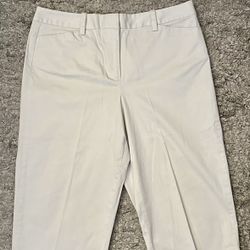 Talbots Women’s Size 8 Light Beige 2 Shallow Pocket Khaki Capri Dress Pants