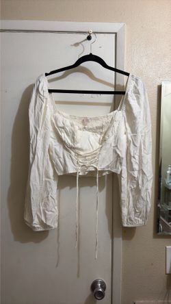 White corset crop top long sleeve