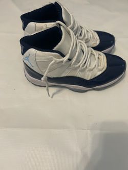 Jordan 11 Win Like 82' Size 8Mens