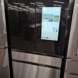 Samsung BESPOKE 
36 Inch Freestanding Smart 4-Door French Door Refrigerator