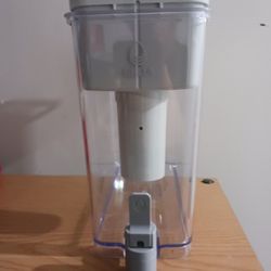Brita water dispenser with filter