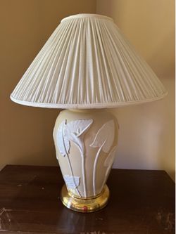 Table lamp