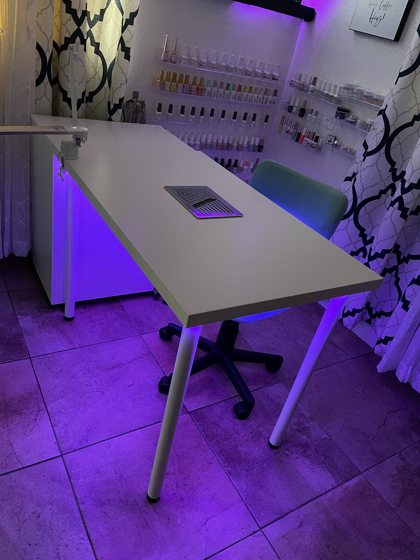 Manicure Table With Dust Collector