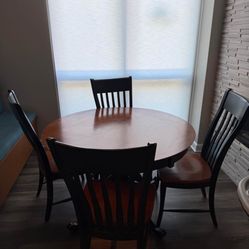 Extendable Dining Table 