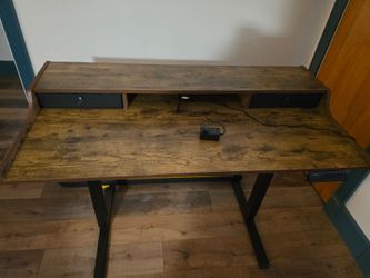 Adjustable standing desk for sale