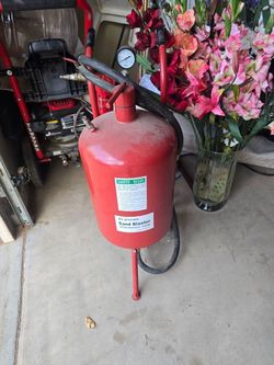 Air pressure sand blaster