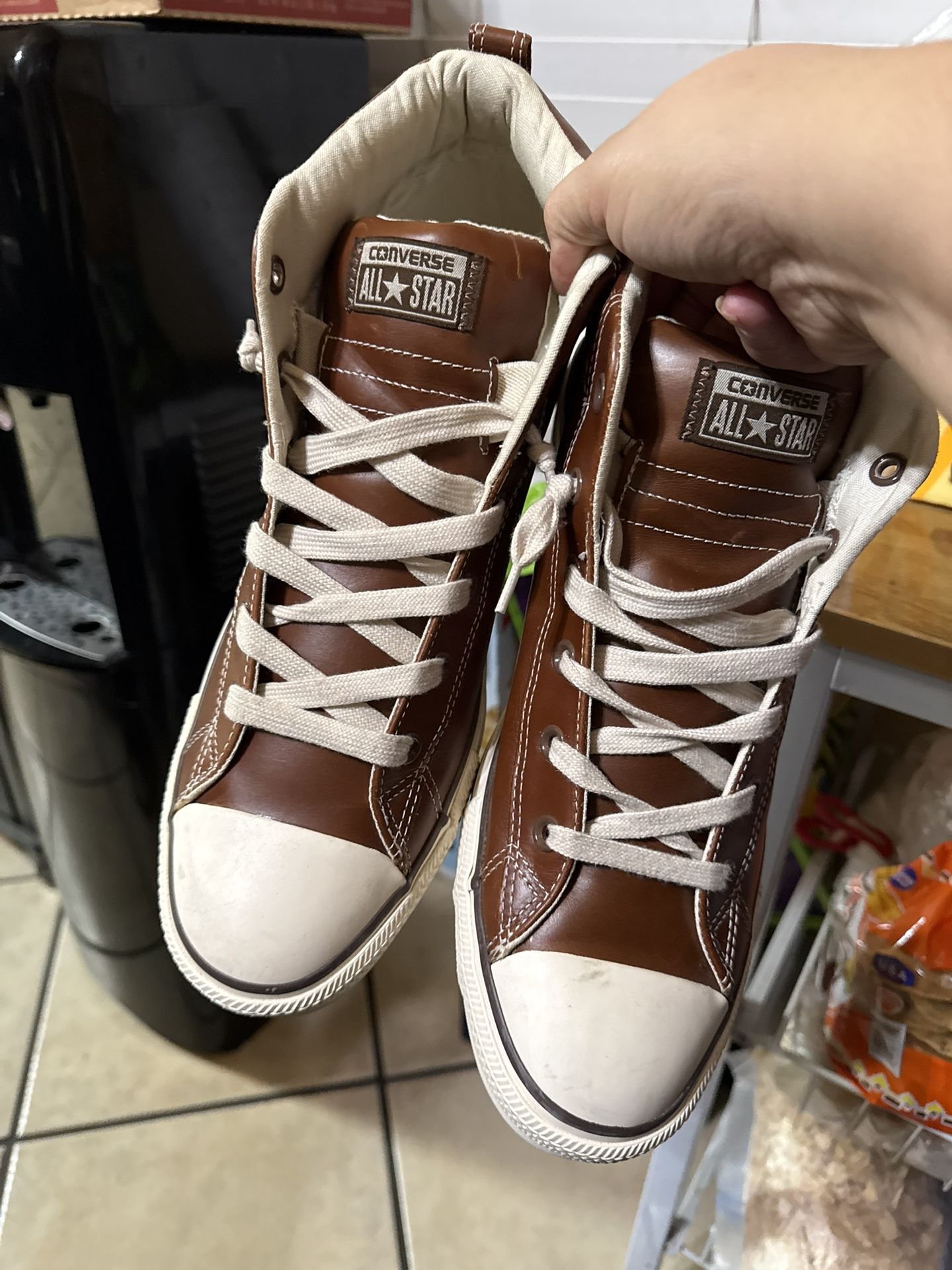 Men’s Leather Converse 