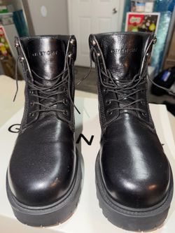 Men Givenchy Boots size 10 (43)