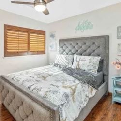 Queen Bed Tufted