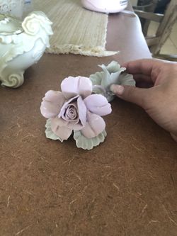 Pink flower capodimonte candle holder