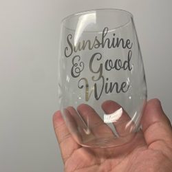 Wine Glasses “Sunshine & Good Wine”
