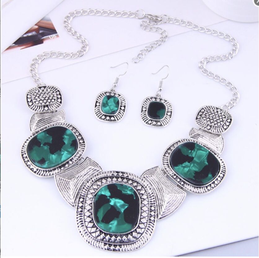 Brand New Geometric Jewelry Set ok