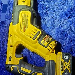 Dewalt saw DCS367 w/battery