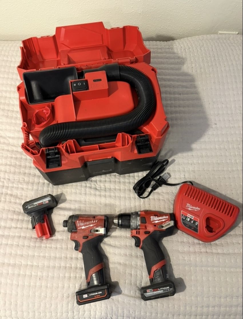 Milwakee Tools Vacuum And Drills $325 Pick Up