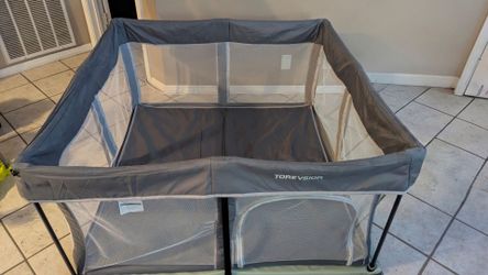 Play pen: 50" x 50" x 27"