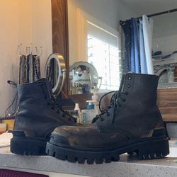 Balenciaga Strike Boots Size 44 Leather 