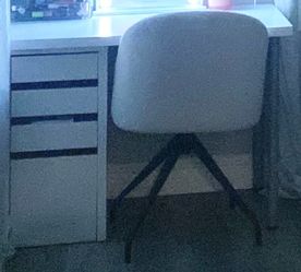 Vanity desk