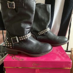 Black Boots Size 7