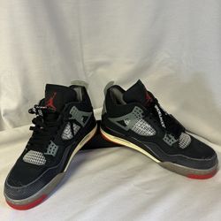 AIR JORDAN  4 BRED 