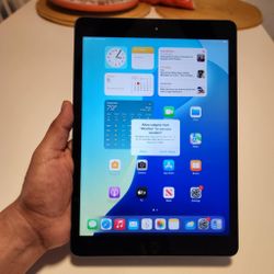 Ipad 7th Generation  Model # MW772LL/A 128 GB  NOTHING WRONG.  ** NO TRADES **