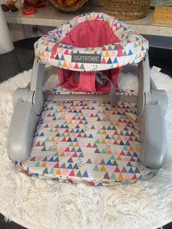 Foldable baby seat