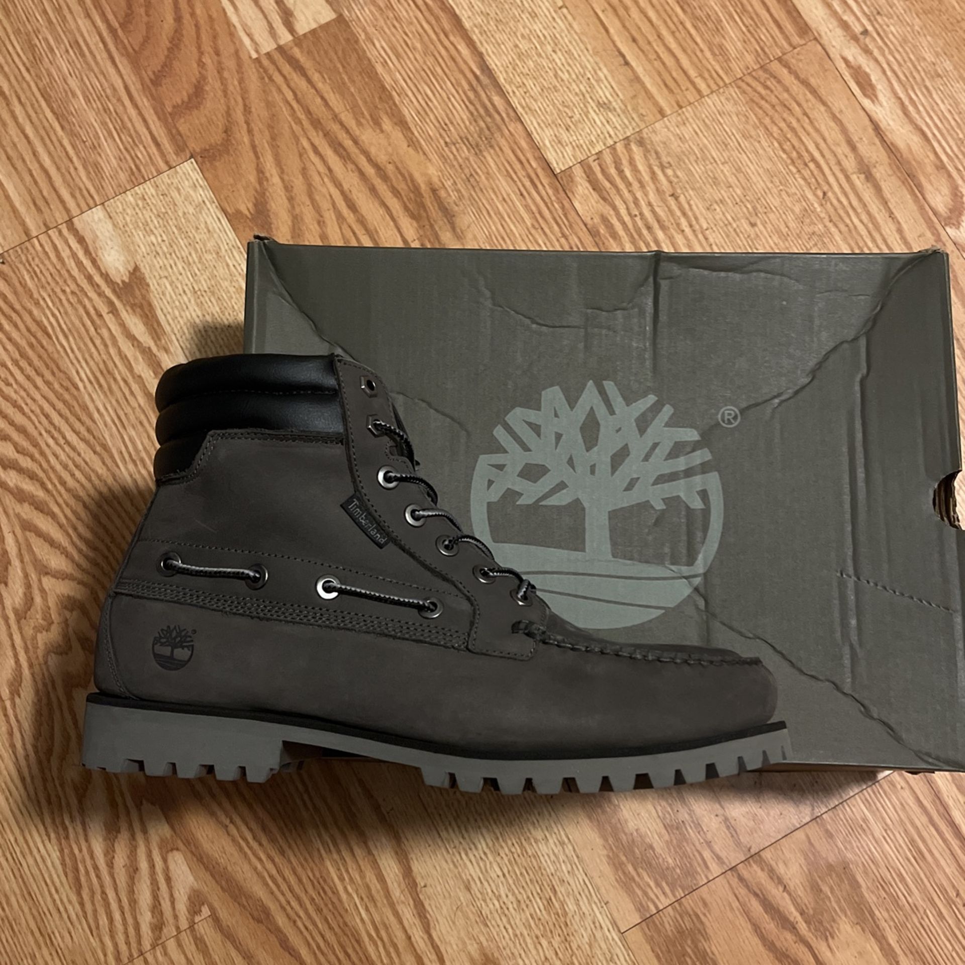 Size 10 Men Timberland Boots