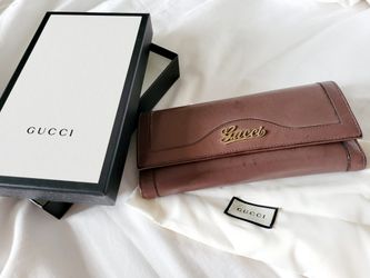 Woman's Wallet