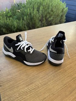 New Nike Shoes Size 12