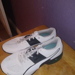 Puma Surin Cell 2size7.5