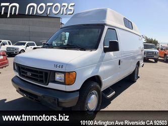 2004 Ford E-350 Super Duty