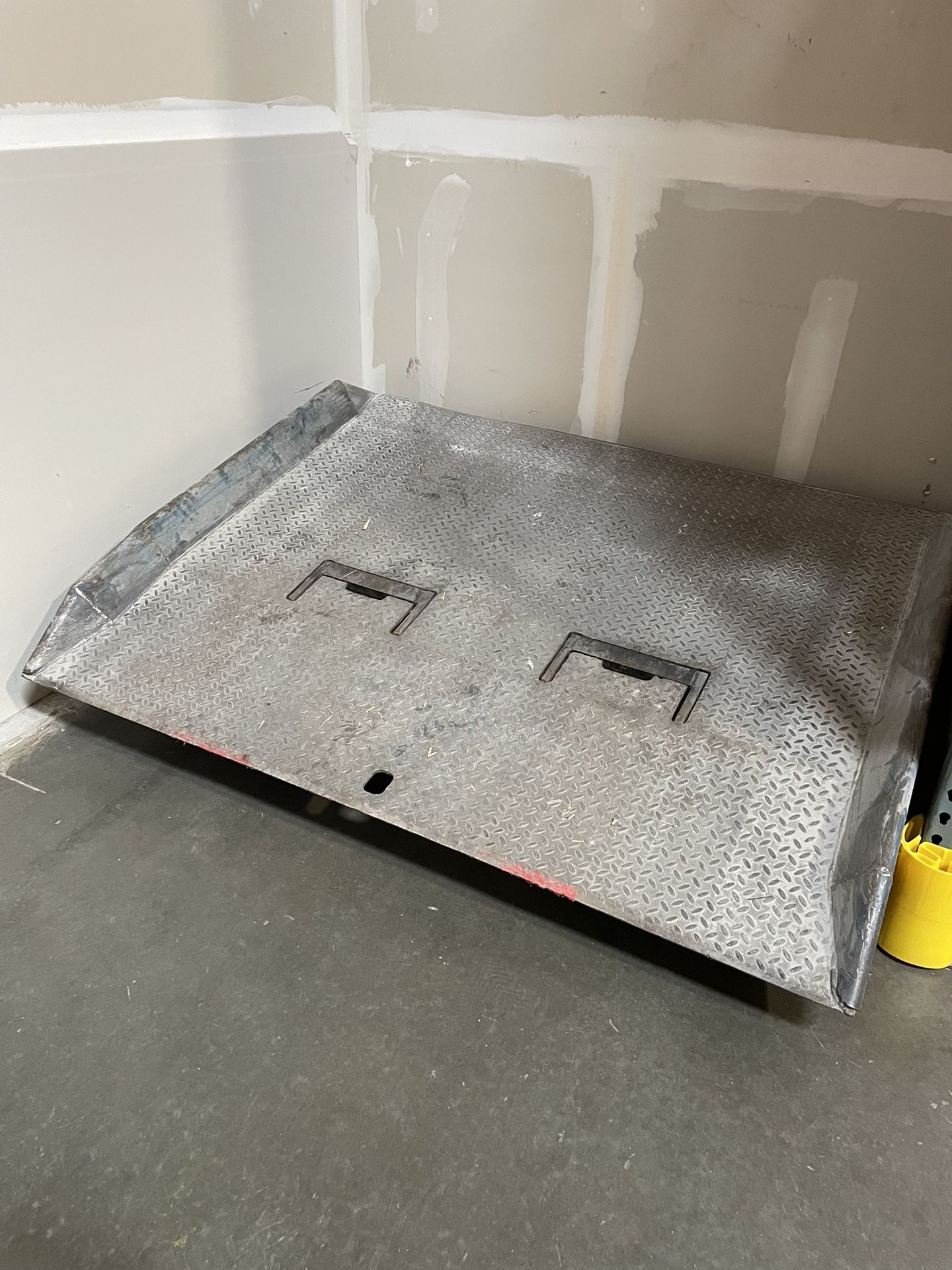 5’ x 6’ Container Ramp/Dock Plate