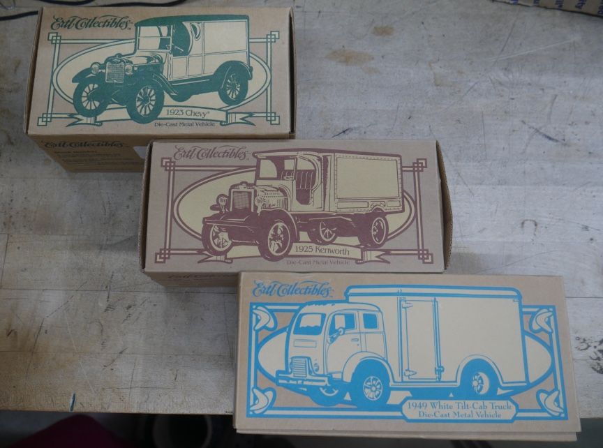 LOT 3 ERTL COLLECTION 1949 WHITE TILT CAB TRUCK DIE CAST METAL VENICLE ,1925 KENWORTH DIE CAST METAL VENICLE , 1923 CHEVY DIE CAST METAL VENICLE NE