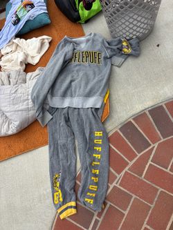 Hufflepuff women’s sweats