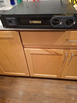 Yamaha CP2000 Amplifier