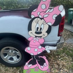 Minnie Mouse Party Prop
